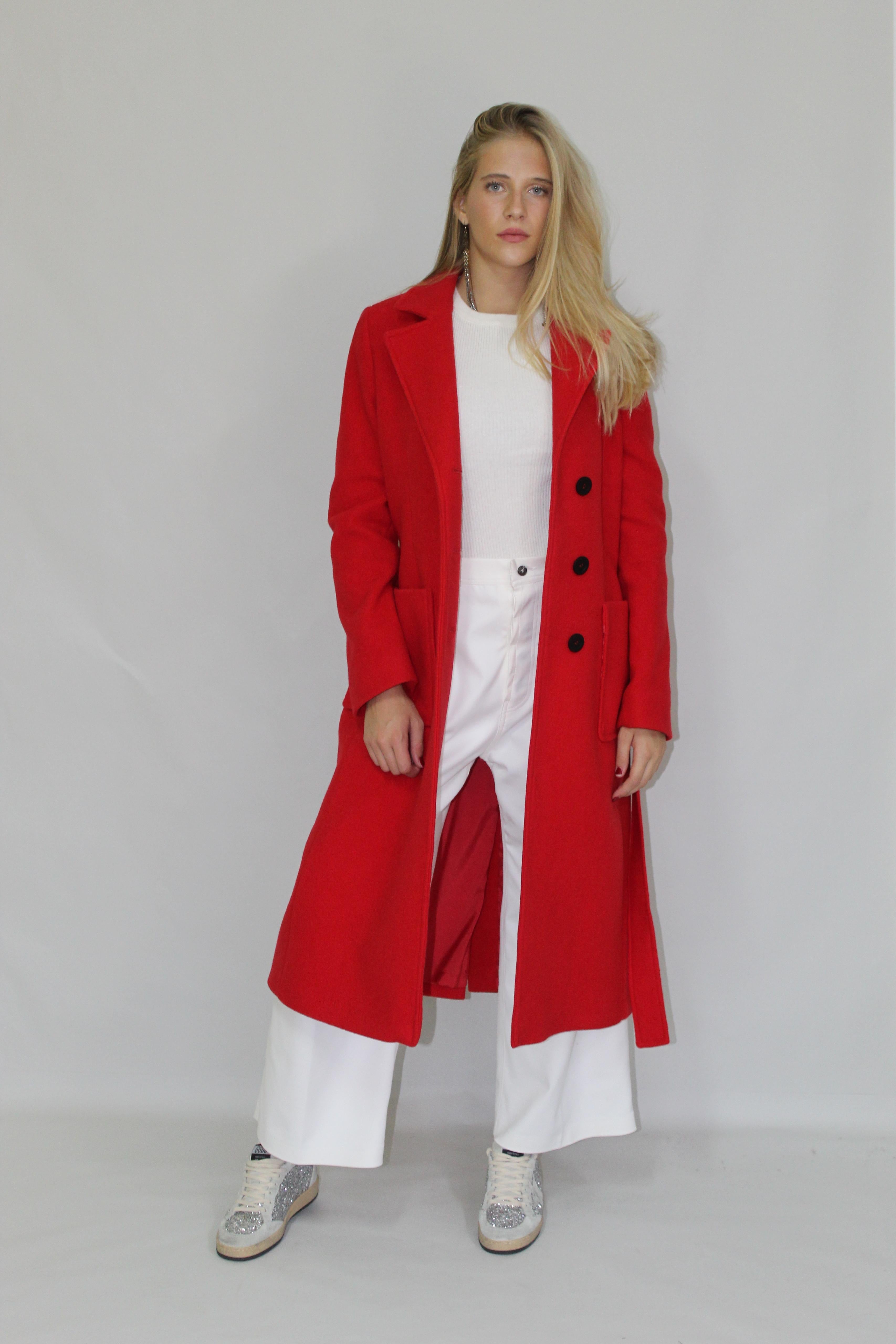 Mid Length Coat With Big Side Pocket Detail